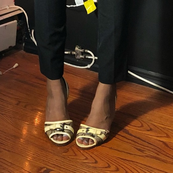 Coach shoes - Picture 2 of 3